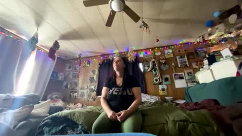 shorty920505 online show from 12/13/25, 08:25