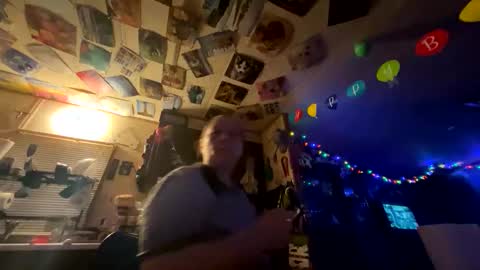 shorty920505 online show from 12/14/25, 11:20