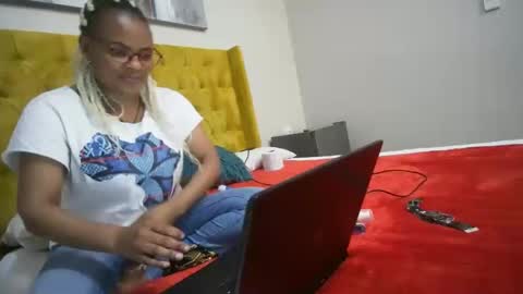 shotofmocha online show from 09/19/25, 04:40