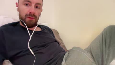 Snapshot of show_jizzness chatting on 02/10/25, 10:51 show_jizzness online show from 02/10/25, 10:51