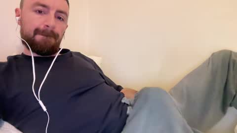 Snapshot of show_jizzness chatting on 02/11/25, 07:16 show_jizzness online show from 02/11/25, 07:16