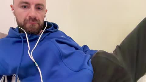 Snapshot of show_jizzness chatting on 02/27/25, 10:20 show_jizzness online show from 02/27/25, 10:20