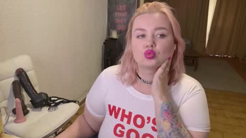 Mimi   online show from 02/05/26, 11:04