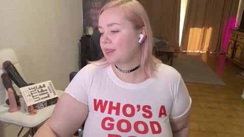 Mimi   online show from 02/06/26, 09:01