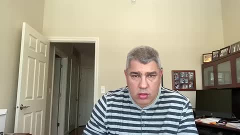 Snapshot of showmet chatting on 02/18/25, 09:09 Chicago Guy online show from 02/18/25, 09:09