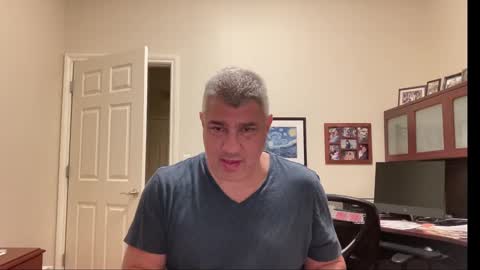 Snapshot of showmet chatting on 09/27/25, 12:15 Chicago Guy online show from 09/27/25, 12:15