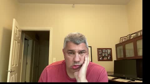 Snapshot of showmet chatting on 10/17/25, 10:23 Chicago Guy online show from 10/17/25, 10:23