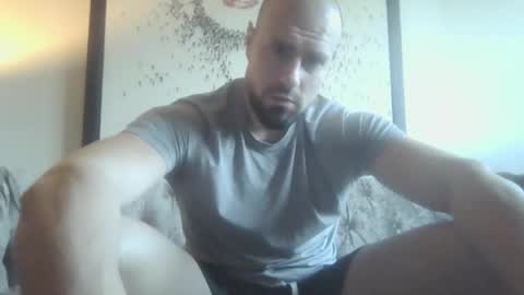 shreddedasfuark69 online show from 04/23/26, 06:32