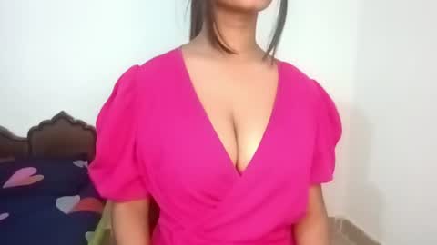 shreya_07 online show from 07/18/26, 02:32