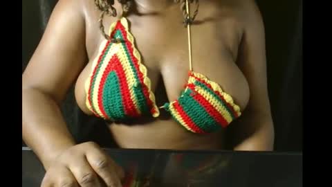 Snapshot of shuga05 chatting on 09/10/25, 04:23 Shuga online show from 09/10/25, 04:23