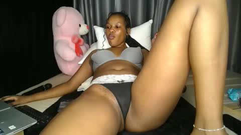 EVA online show from 02/08/25, 02:58