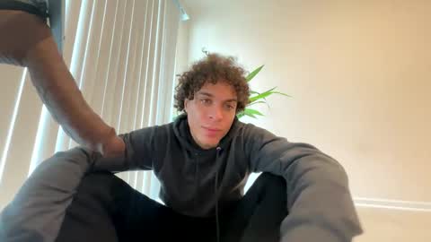 shurthingxx online show from 02/24/25, 03:20