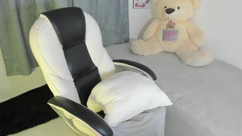 Nahomy online show from 03/12/25, 05:24