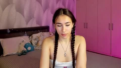 Mika online show from 12/08/24, 02:07