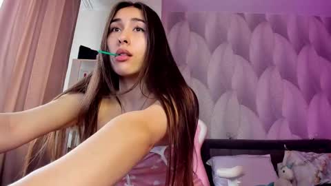 Mika online show from 01/20/25, 06:21