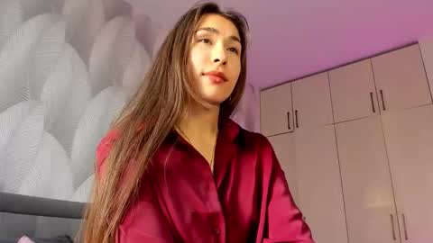 Mika online show from 09/27/25, 01:32