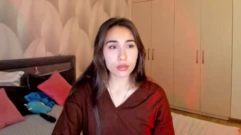 Mika online show from 11/05/25, 01:49