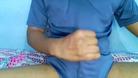 Snapshot of shy_eyes_ chatting on 12/19/24, 02:24 shyeyes online show from 12/19/24, 02:24