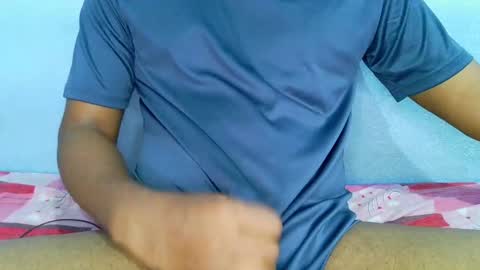 Snapshot of shy_eyes_ chatting on 12/30/24, 07:26 shyeyes online show from 12/30/24, 07:26