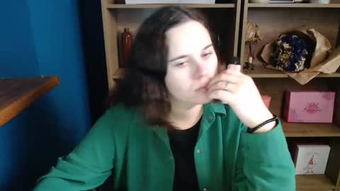 shy_lil online show from 10/16/25, 08:04