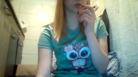 Snapshot of shy_model19 chatting on 12/22/24, 02:39 shy_model19 online show from 12/22/24, 02:39