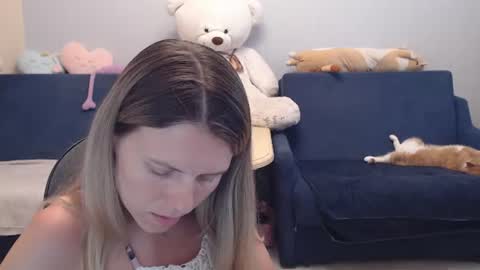 Snapshot of shy_moony chatting on 06/30/26, 06:42 just Alex online show from 06/30/26, 06:42
