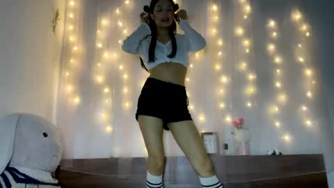 Snapshot of shy_pink_doll chatting on 05/23/26, 04:11 shy_pink_doll online show from 05/23/26, 04:11