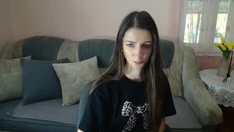 shy_rossy20 online show from 10/18/25, 09:54