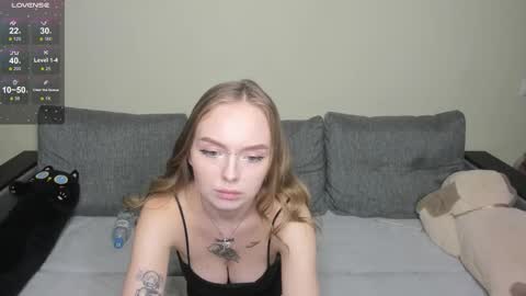 Snapshot of shy_suchka chatting on 10/07/25, 07:00 Melissa online show from 10/07/25, 07:00