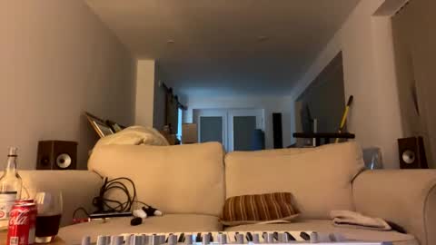 Snapshot of shyb35 chatting on 01/19/25, 05:58 shyb35 online show from 01/19/25, 05:58