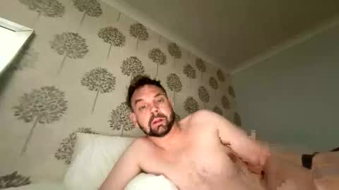 Snapshot of shyb49 chatting on 05/28/26, 01:41 shyb49 online show from 05/28/26, 01:41