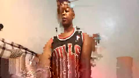 Bambi online show from 11/18/25, 03:38