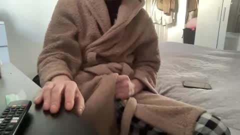 shyboy0533 online show from 12/19/25, 09:05