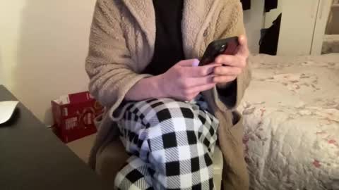 shyboy0533 online show from 01/06/26, 04:11