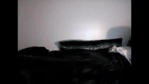 shyboyhugecum2020 online show from 01/04/25, 06:19