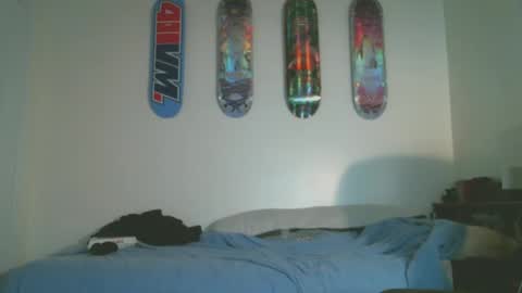 shyboyhugecum2020 online show from 10/11/25, 02:55