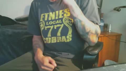 shyboyhugecum2020 online show from 10/23/25, 02:55