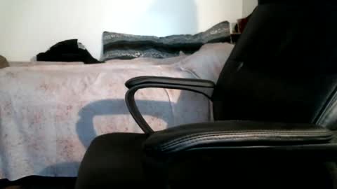 shyboyhugecum2020 online show from 07/27/26, 12:06
