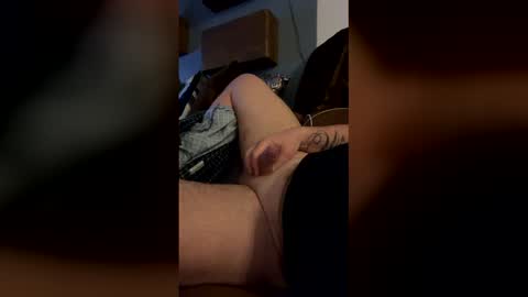 Snapshot of shyboymat69 chatting on 01/18/26, 05:11 shyboymat69 online show from 01/18/26, 05:11