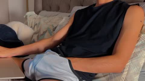 shydude666 online show from 03/11/25, 09:04