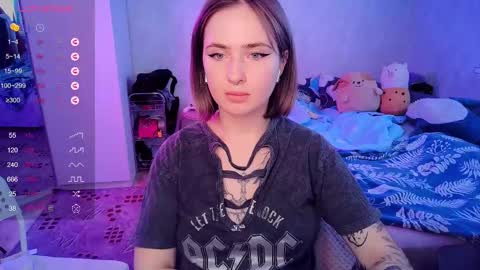 Effie online show from 02/21/25, 09:34