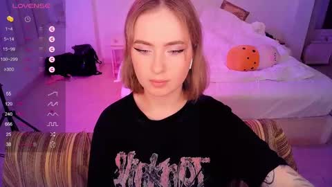 Effie online show from 03/06/25, 11:03