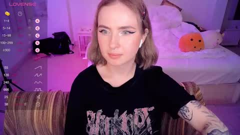 Effie online show from 03/06/25, 06:26