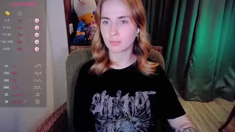 Effie online show from 11/28/25, 05:37