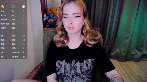 Effie online show from 12/17/25, 05:24