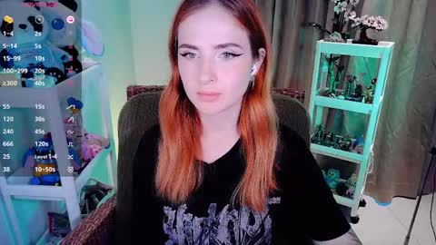 Snapshot of shyfoxxxy chatting on 05/07/26, 07:58 Effie online show from 05/07/26, 07:58