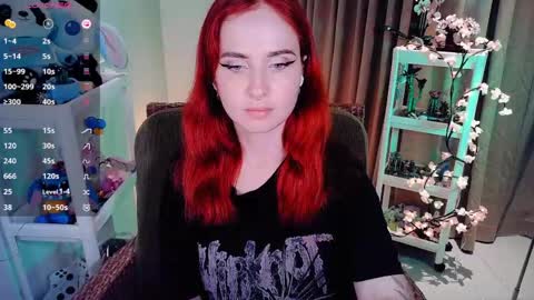 Snapshot of shyfoxxxy chatting on 05/30/26, 09:50 Effie online show from 05/30/26, 09:50
