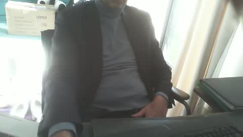 Snapshot of shyfrenchcock chatting on 01/08/26, 10:17 shyfrenchcock online show from 01/08/26, 10:17