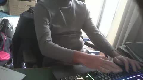 Snapshot of shyfrenchcock chatting on 02/05/26, 01:27 shyfrenchcock online show from 02/05/26, 01:27