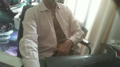 Snapshot of shyfrenchcock chatting on 04/21/26, 03:17 shyfrenchcock online show from 04/21/26, 03:17